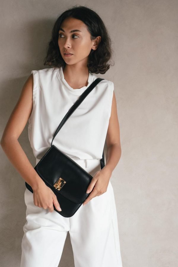 Seanna Sling Bag - Image 3